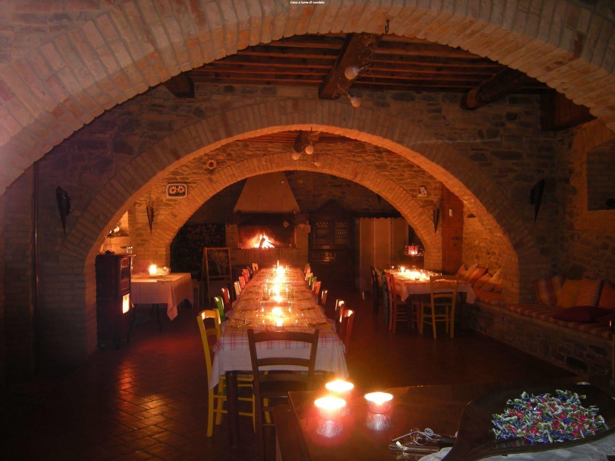 Agriturismo Goccia Di Luna Умбертиде Экстерьер фото