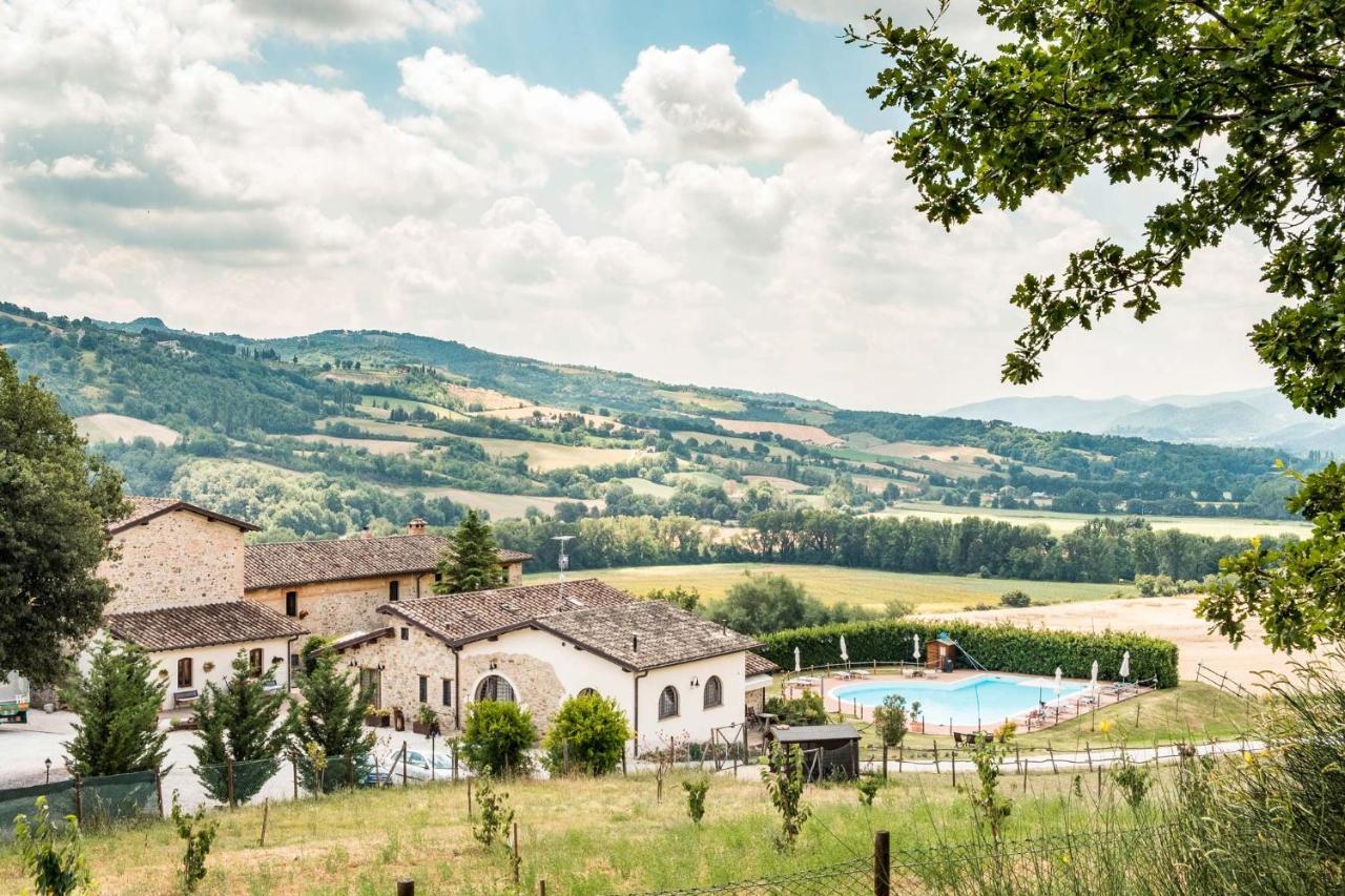 Agriturismo Goccia Di Luna Умбертиде Экстерьер фото