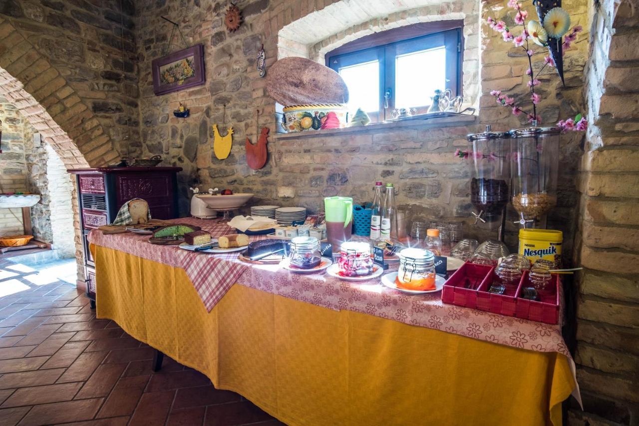 Agriturismo Goccia Di Luna Умбертиде Экстерьер фото