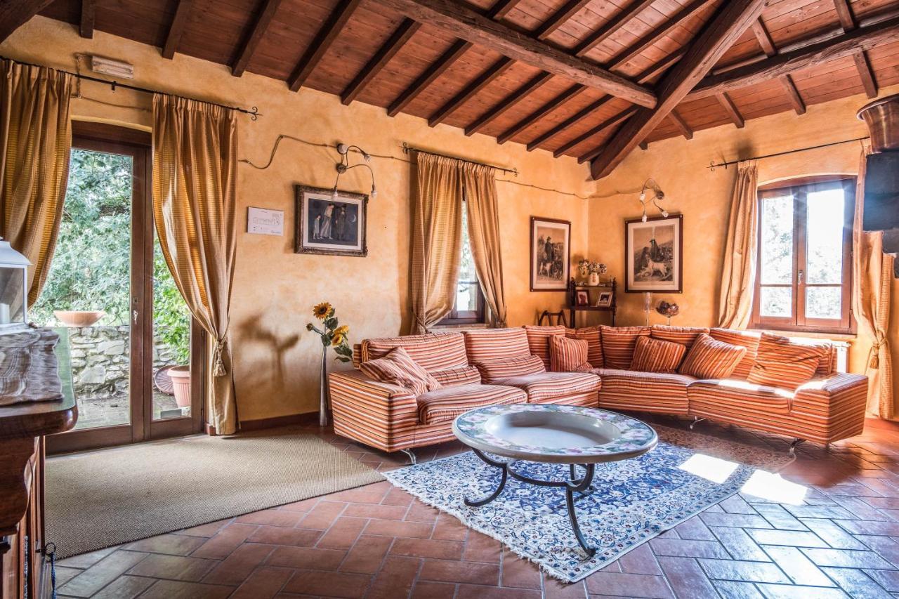 Agriturismo Goccia Di Luna Умбертиде Экстерьер фото