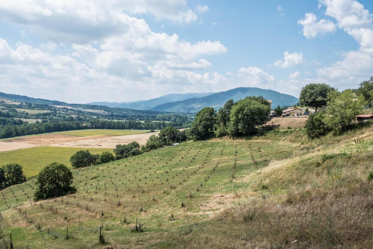 Agriturismo Goccia Di Luna Умбертиде Экстерьер фото