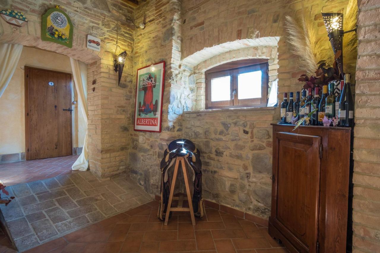 Agriturismo Goccia Di Luna Умбертиде Экстерьер фото
