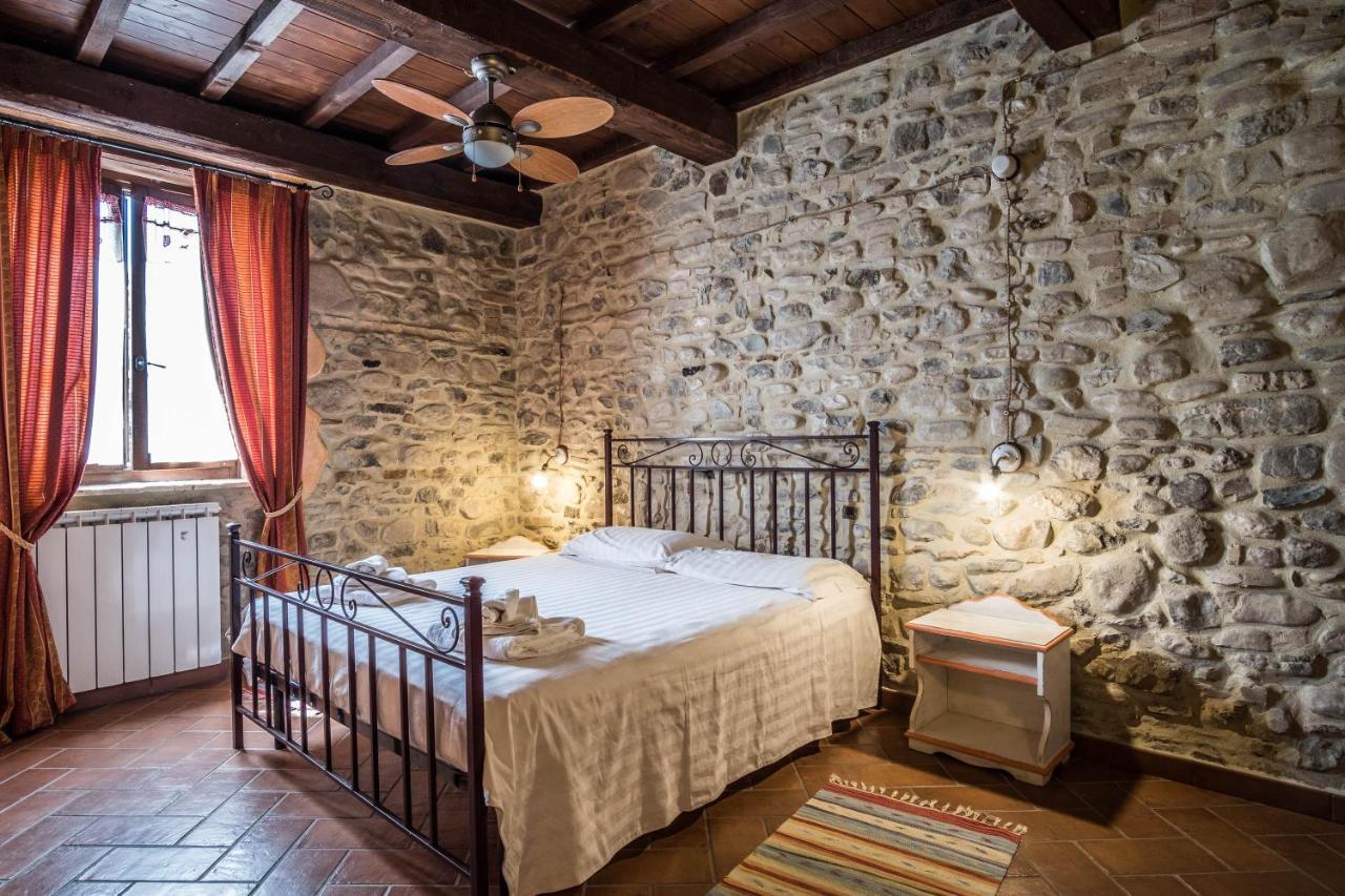 Agriturismo Goccia Di Luna Умбертиде Экстерьер фото