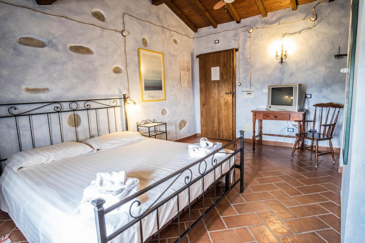 Agriturismo Goccia Di Luna Умбертиде Экстерьер фото