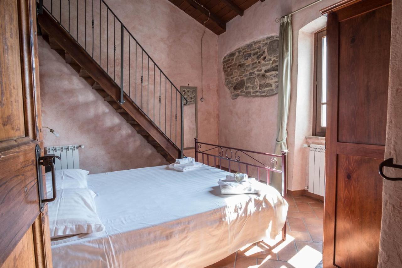 Agriturismo Goccia Di Luna Умбертиде Экстерьер фото