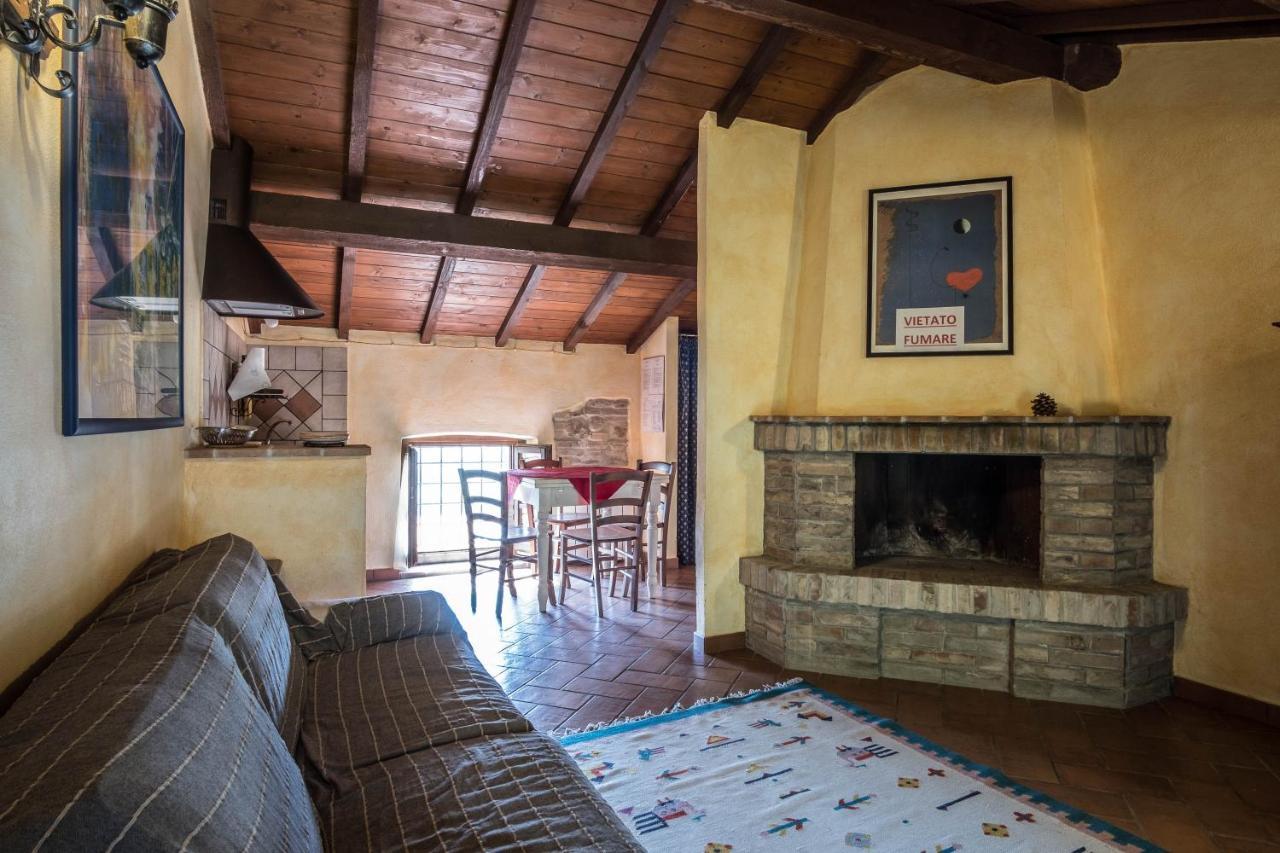 Agriturismo Goccia Di Luna Умбертиде Экстерьер фото